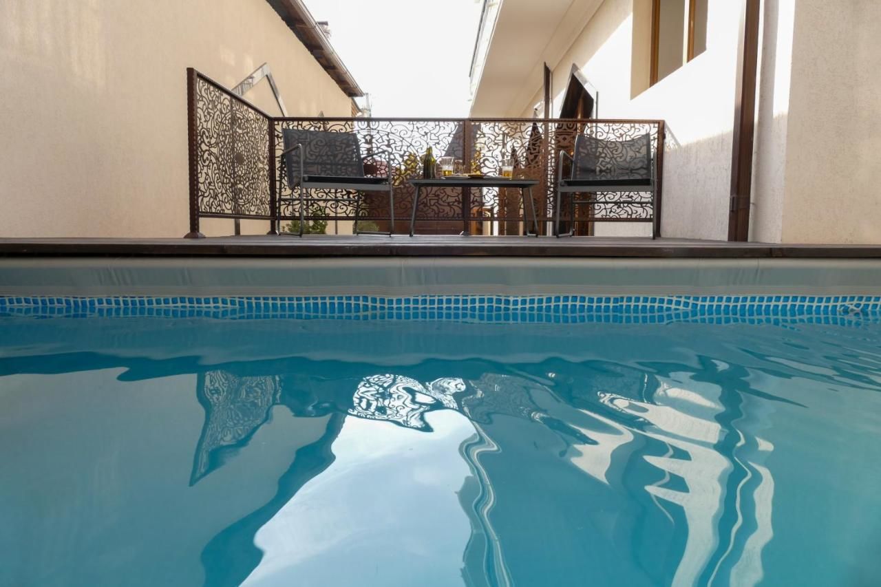Отель Garuda Boutique Hotel Сухум-13