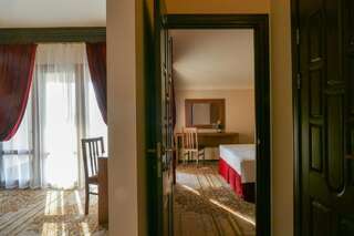 Отель Garuda Boutique Hotel Сухум Семейный номер-3