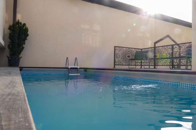 Отель Garuda Boutique Hotel Сухум-10